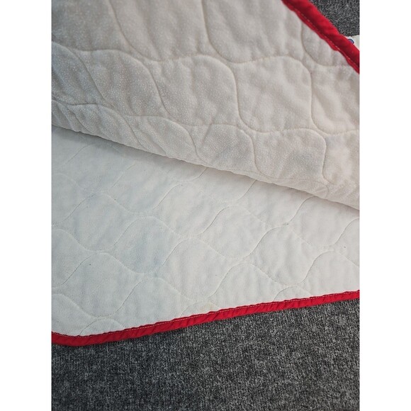 Vintage Disney Mickey Mouse 80s 90s Quilted Baby Crib Blanket 33x38 Inches - Picture 6 of 6